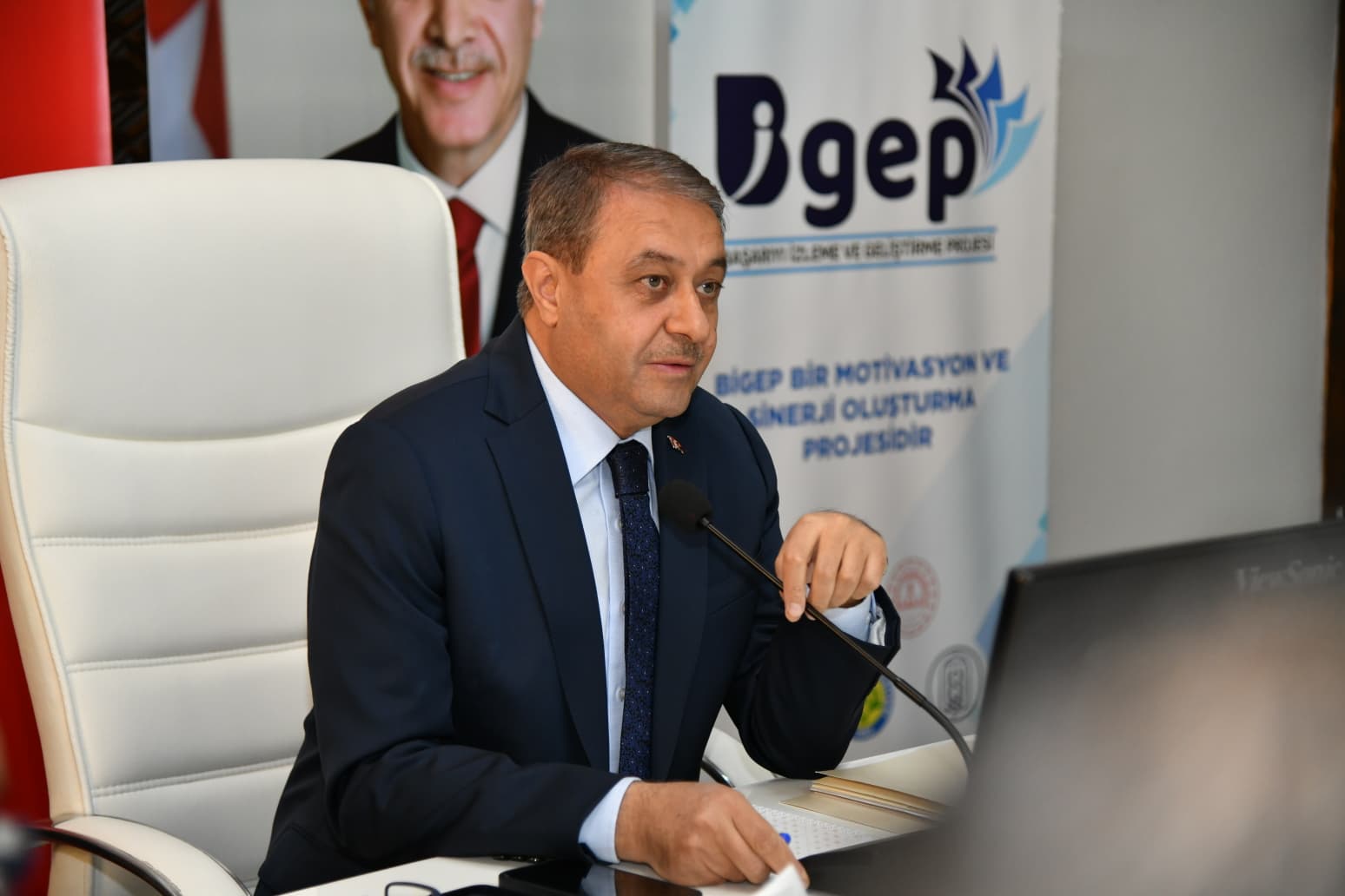 VALİ ŞILDAK SİVEREK’TE KONUŞTU: “ŞANLIURFA’DA EĞİTİMİ DİNAMİK BİR SÜRECE DÖNÜŞTÜRECEĞİZ”