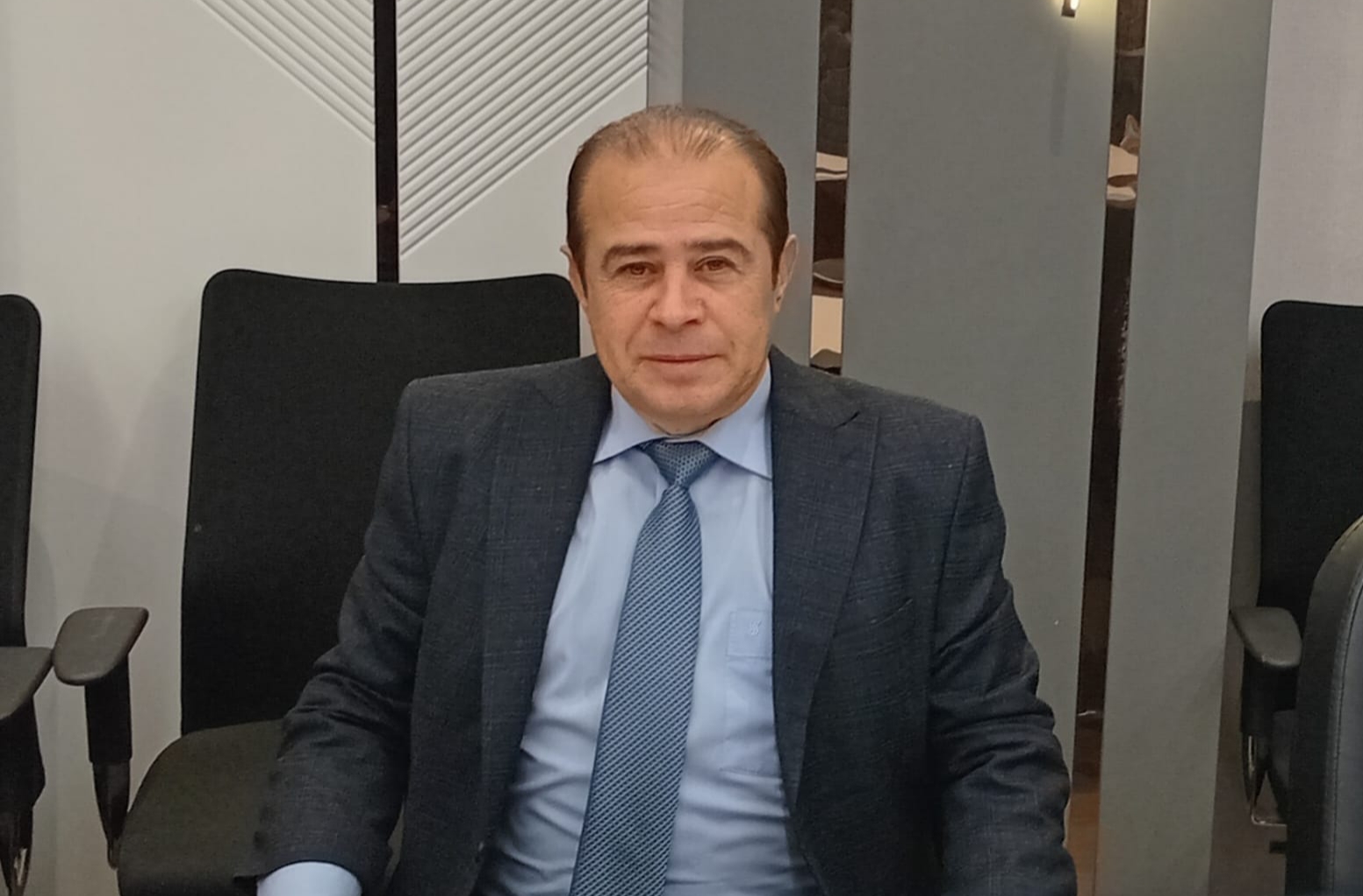 AHMET ARIKAN “OKUL ÖNÜNDE 30 LİRAYA DÖNER SATIYORLAR, ÇOCUKLARIN SAĞLIĞI TEHLİKEDE”