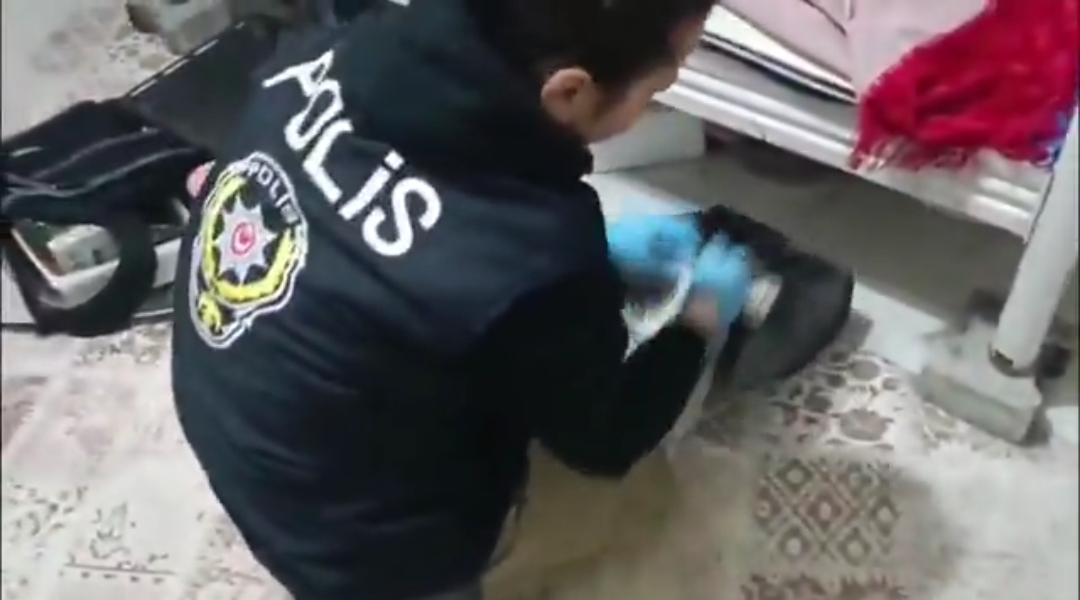 ŞANLIURFA’DA TEFECİLİK OPERASYONU: 22 GÖZALTI, ÇOK SAYIDA BELGE ELE GEÇİRİLDİ