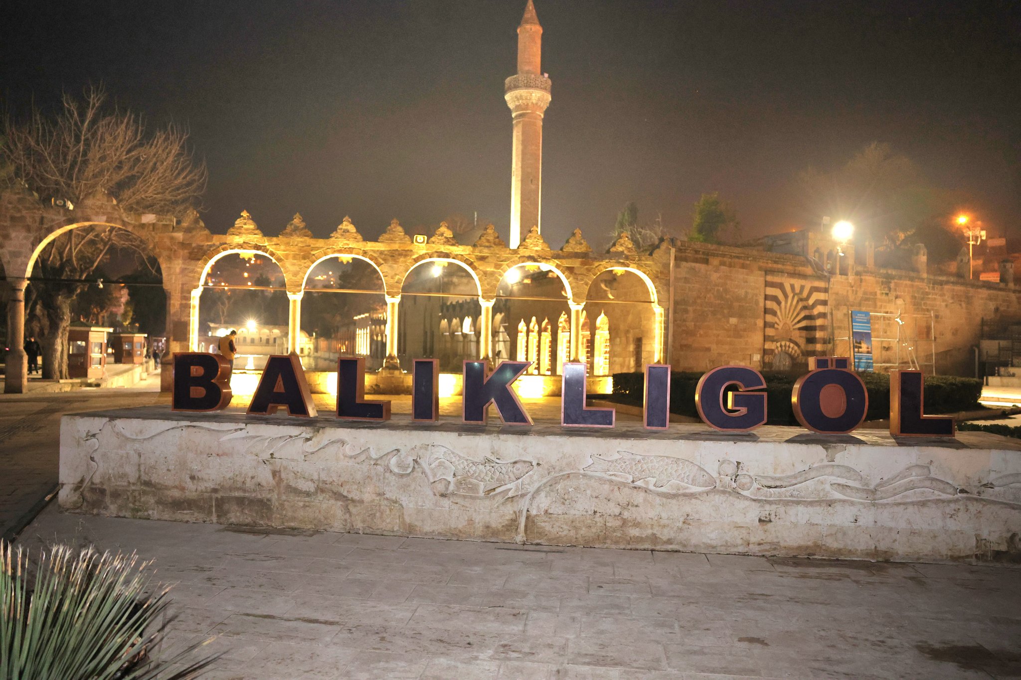BALIKLIGÖL’DE YENİLENEBİLİR ENERJİLİ AYDINLATMA PROJESİ TAMAMLANIYOR