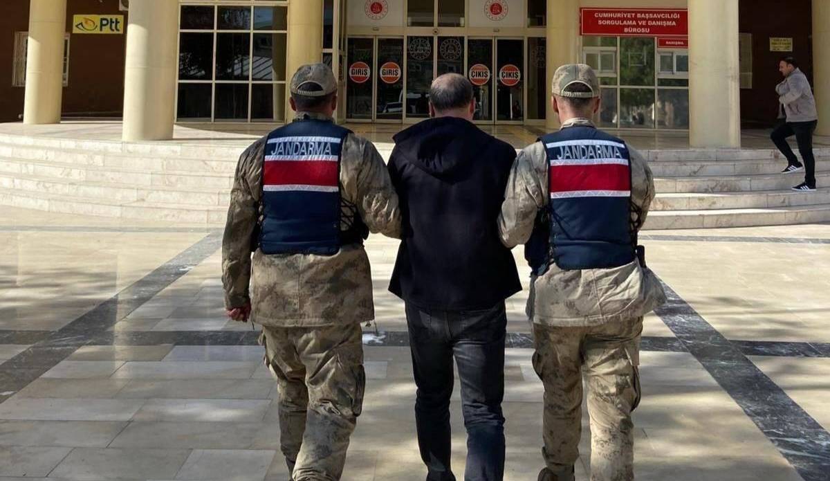 ŞANLIURFA’DA KASTEN YARALAMA SUÇUNDAN ARANAN ŞAHIS YAKALANDI