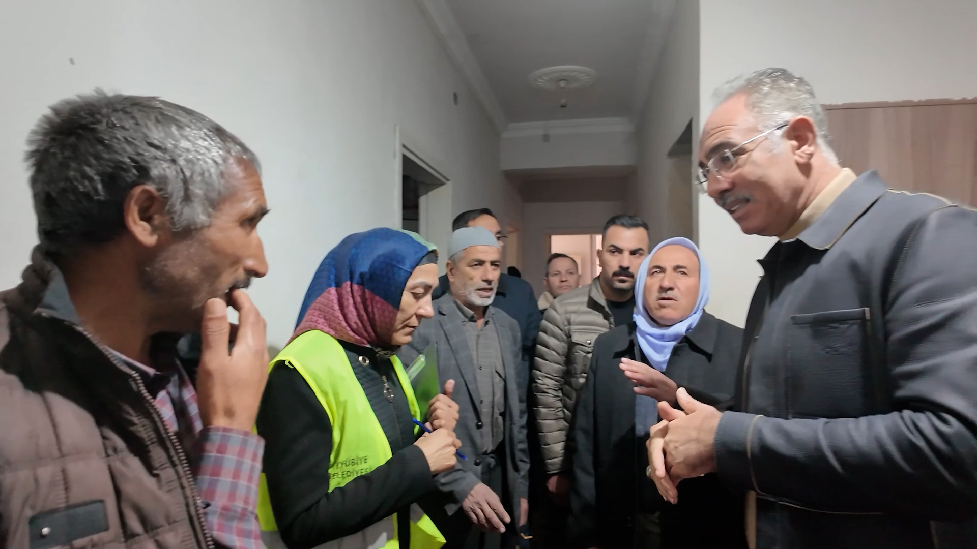 BAŞKAN KUŞ’TAN DUYGULANDIRAN ZİYARET: “ASLINDA ENGELLİ OLAN BİZİZ”