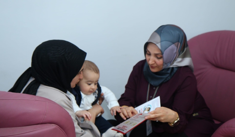 ANNE SÜTÜNÜN ÖNEMİNE DİKKAT ÇEKİLDİ: “SAĞLIKLI NESİLLERİN TEMELİ”