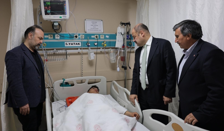 BAŞKAN GÜLPINAR’DAN YARALI ÖĞRENCİLERE MORAL ZİYARETİ