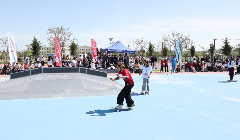 EYYÜBİYE’DE KAYKAY HEYECANI: 150 SPORCU FİNALDE YARIŞTI