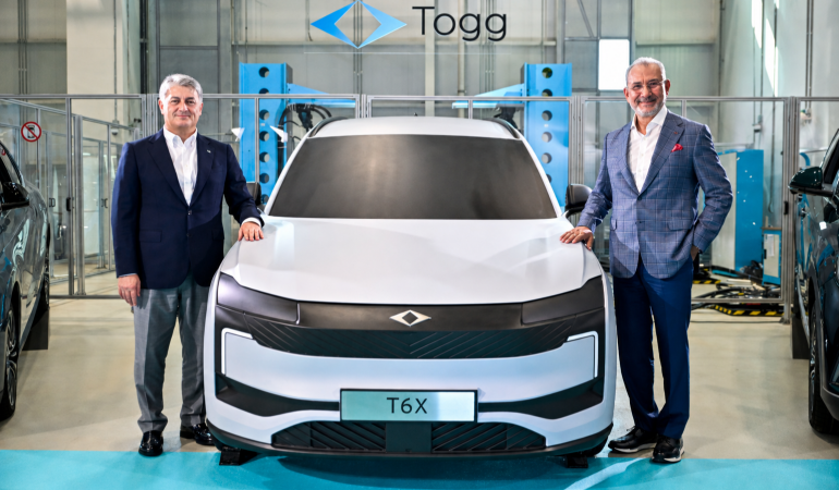 TOGG’UN YENİ MODELİ TANITILDI: FİYATI HERKESİ ÜMİTLENDİRDİ