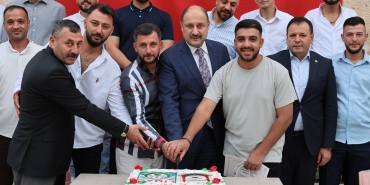 BAŞKAN GÜLPINAR “BİNLERCE PROJE YAPSAK BİLE LİMAN AYIK’IN YERİNİ HİÇBİR ŞEY TUTMAYACAK” (8)