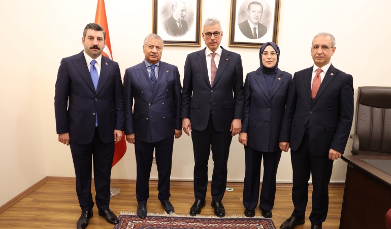 ŞANLIURFA’NIN SAĞLIK TALEPLERİ ANKARA’DA! AK PARTİ’Lİ VEKİLLERDEN BAKAN MEMİŞOĞLU’NA ZİYARET