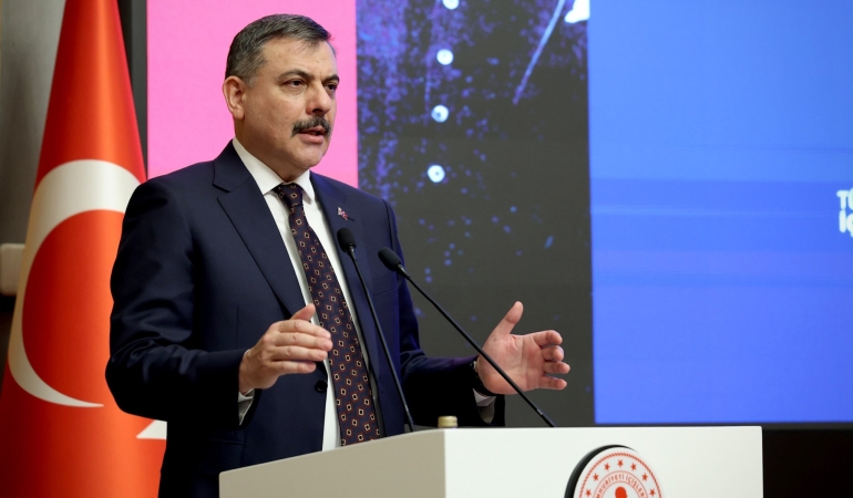 BAKAN ÇİFTÇİ: TÜRKİYE’DE SAHİPSİZ SOKAK HAYVANLARINIM TAMAMI TOPLANDI!