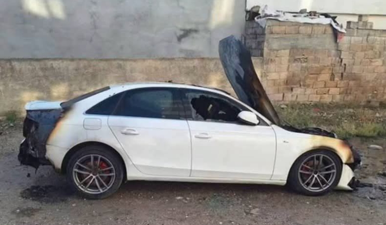 BİRECİK’TE PARK HALİNDEKİ ARACI ÖNCE KURŞUNLADILAR, ARDINDAN ATEŞE VERDİLER