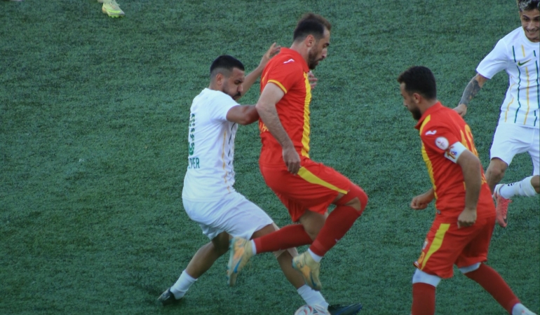 ŞANLIURFASPOR’DAN ÇORLU’DA NEFES KESEN GALİBİYET! 5 GOLLÜ MAÇTA KAZANAN SARI-YEŞİLLİLER