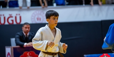 ŞANLIURFALI MUSTAFA AYATA BALKAN JUDO ŞAMPİYONU OLDU (1)