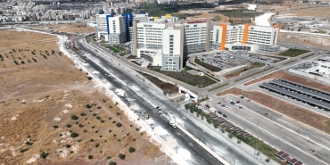 ŞEHİR HASTANESİ’NE ULAŞIMI RAHATLATACAK YOLDA SONA GELİNDİ (4)